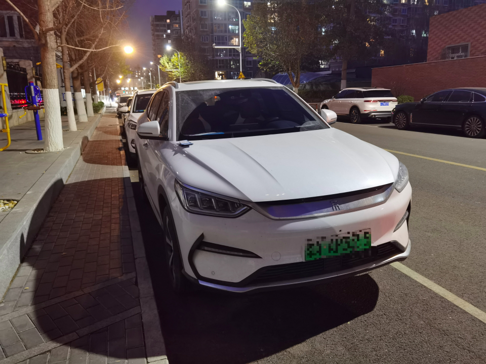 北京宋PLUS EV车主：买电车我就认比亚迪，都没看过别的品牌