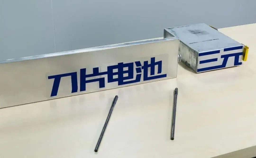 曾被冷落的磷酸铁锂，为何做成刀片电池成了比亚迪的倚天剑