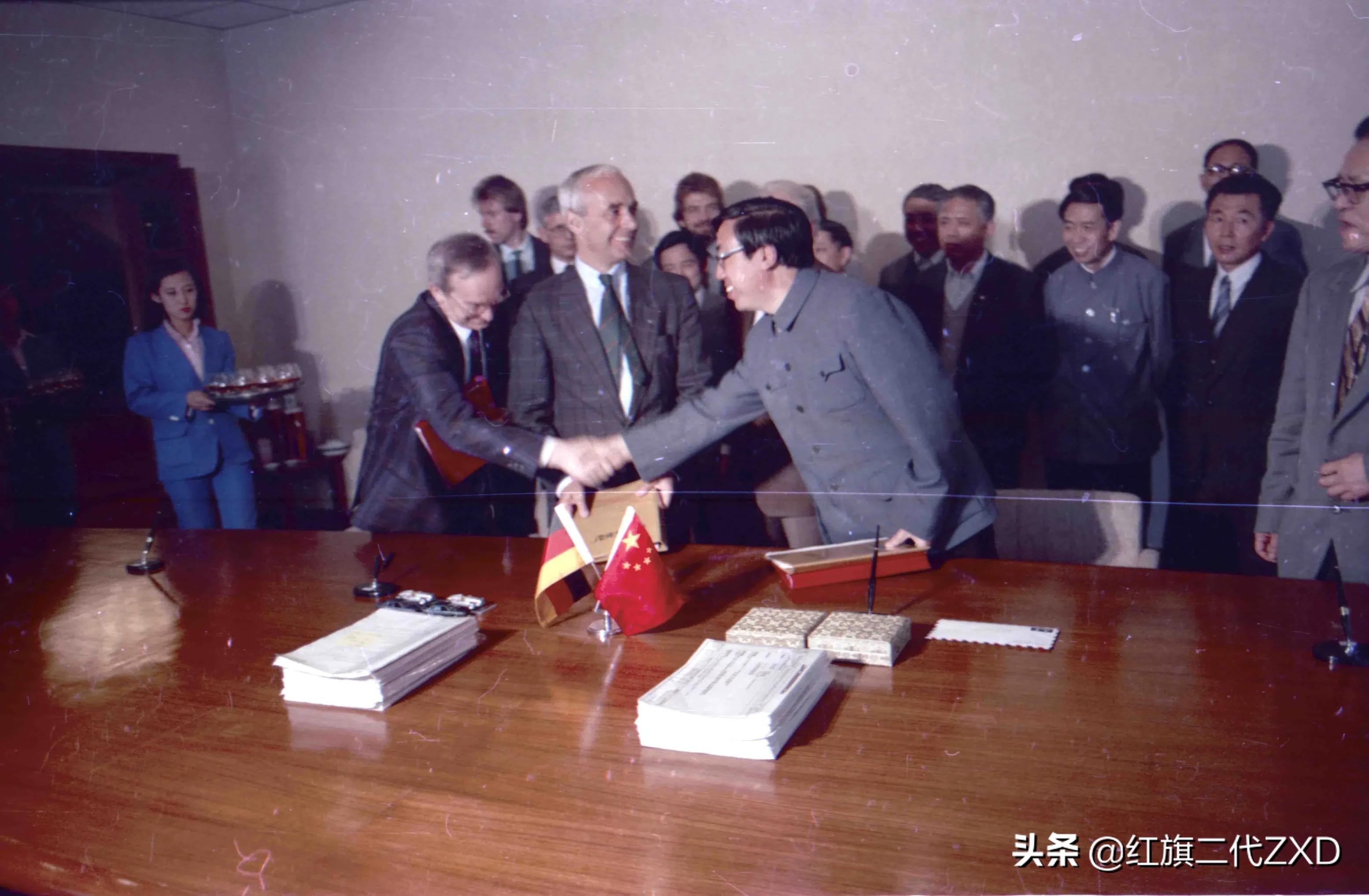 一汽集团与德国大众公司的第一次合作，是从秘密签约开始的￼