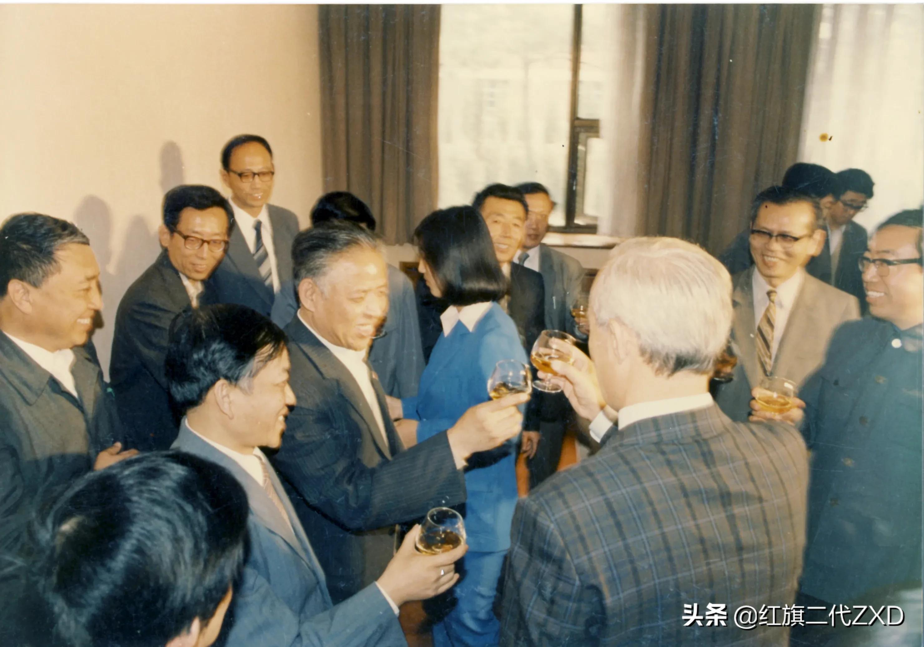 一汽集团与德国大众公司的第一次合作，是从秘密签约开始的￼
